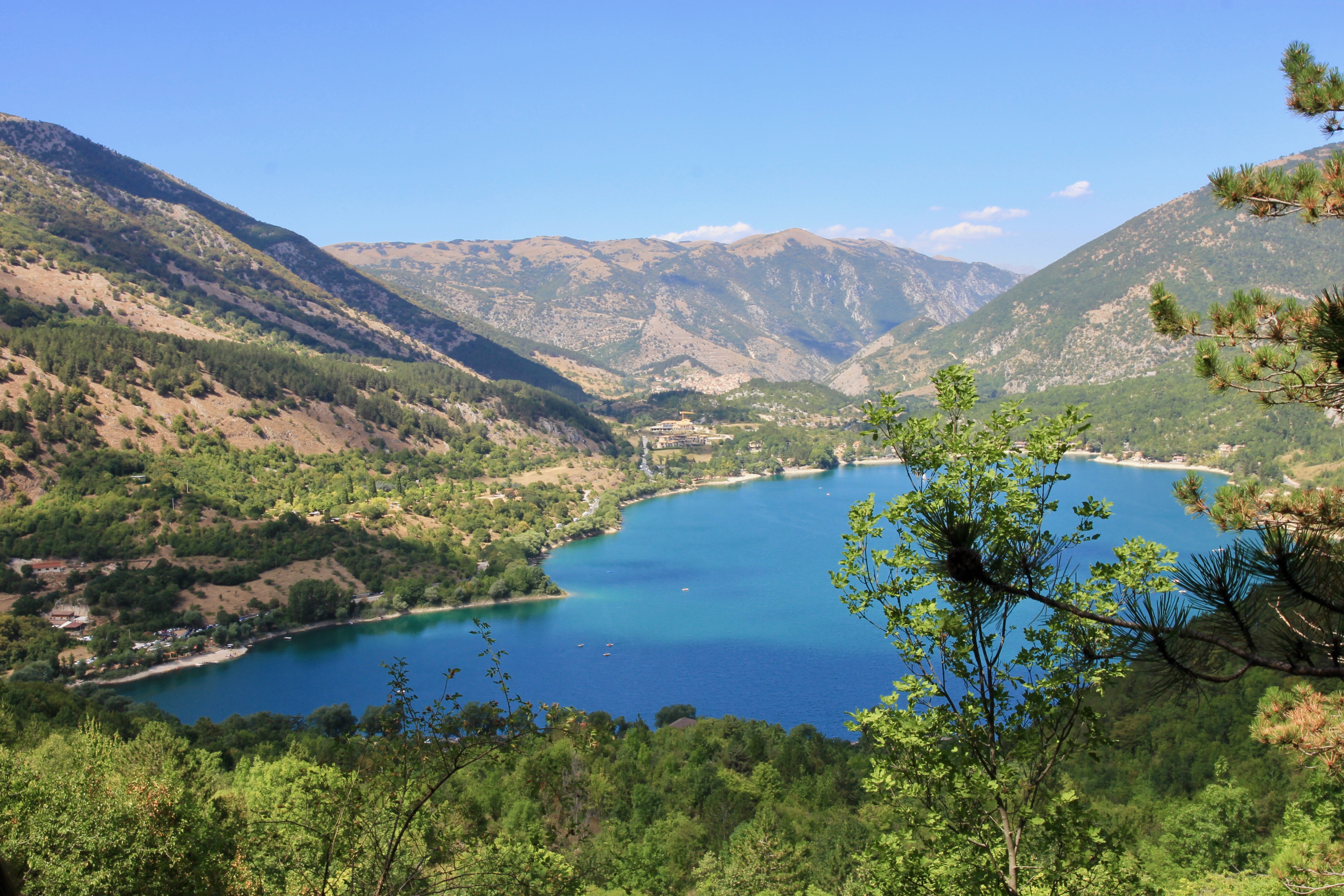 Lago di Scanno in Abruzzo